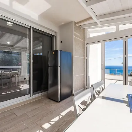 Blue Bay Sea View With Free Parking By Pikhost Διαμέρισμα